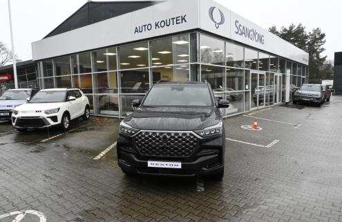 Rexton Premium+ AT 4x4 Black paket