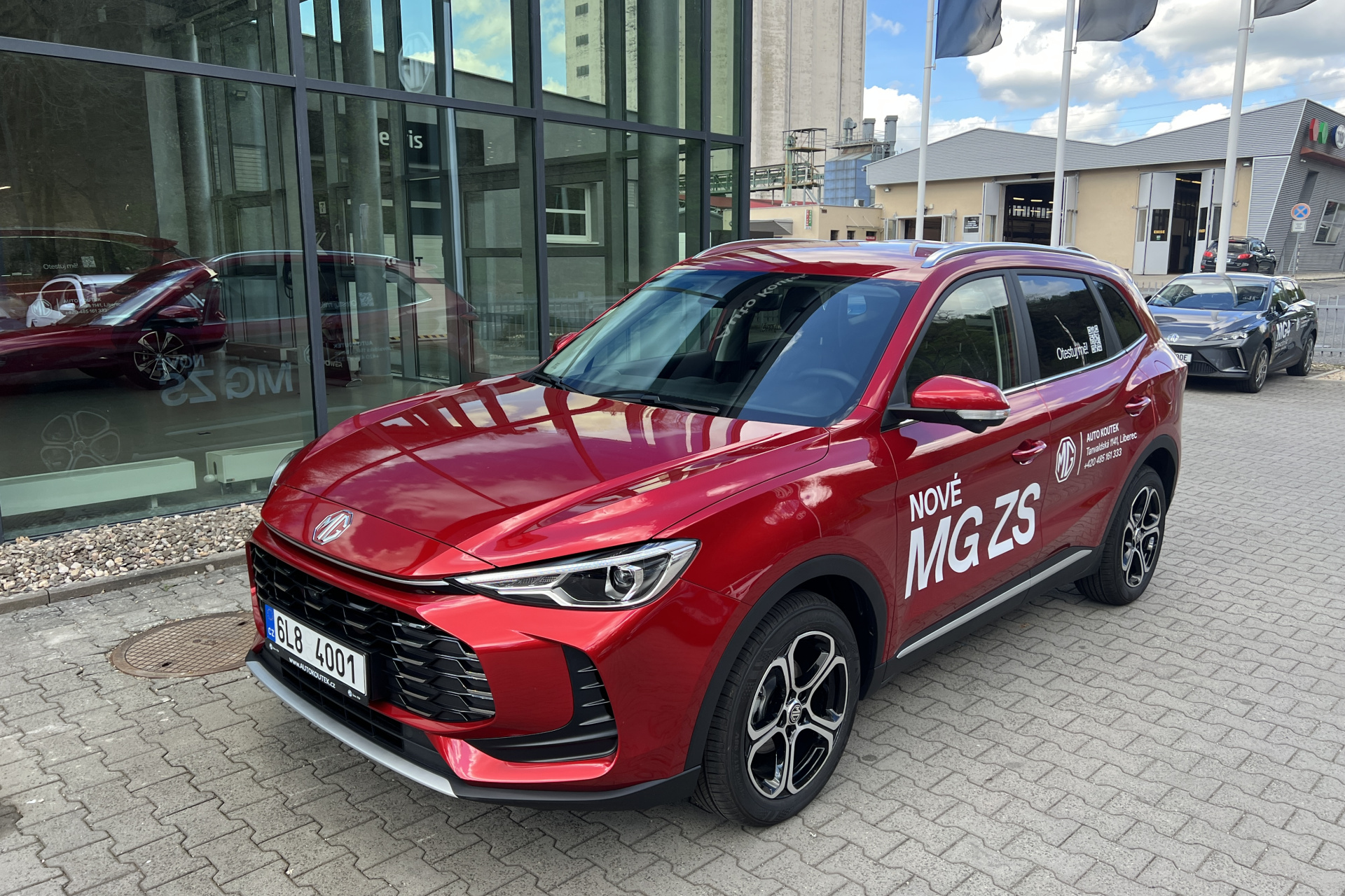 ELEGANCE 1.5. MT5 85kW/115k 