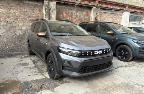 Extreme hybrid 155 7 míst