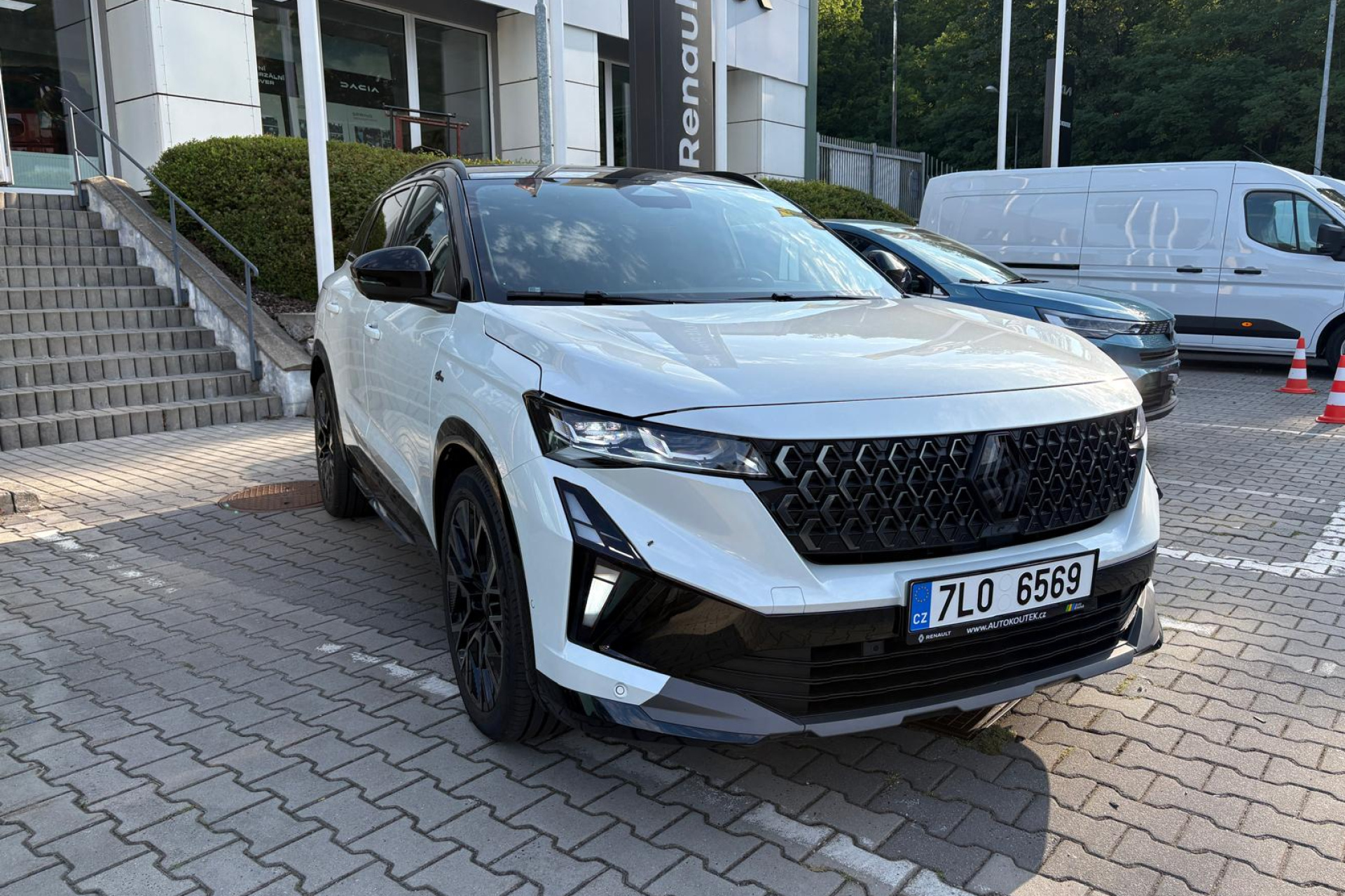 Renault Austral Esprit Alpine full hybrid E-Tech 200 MY25  